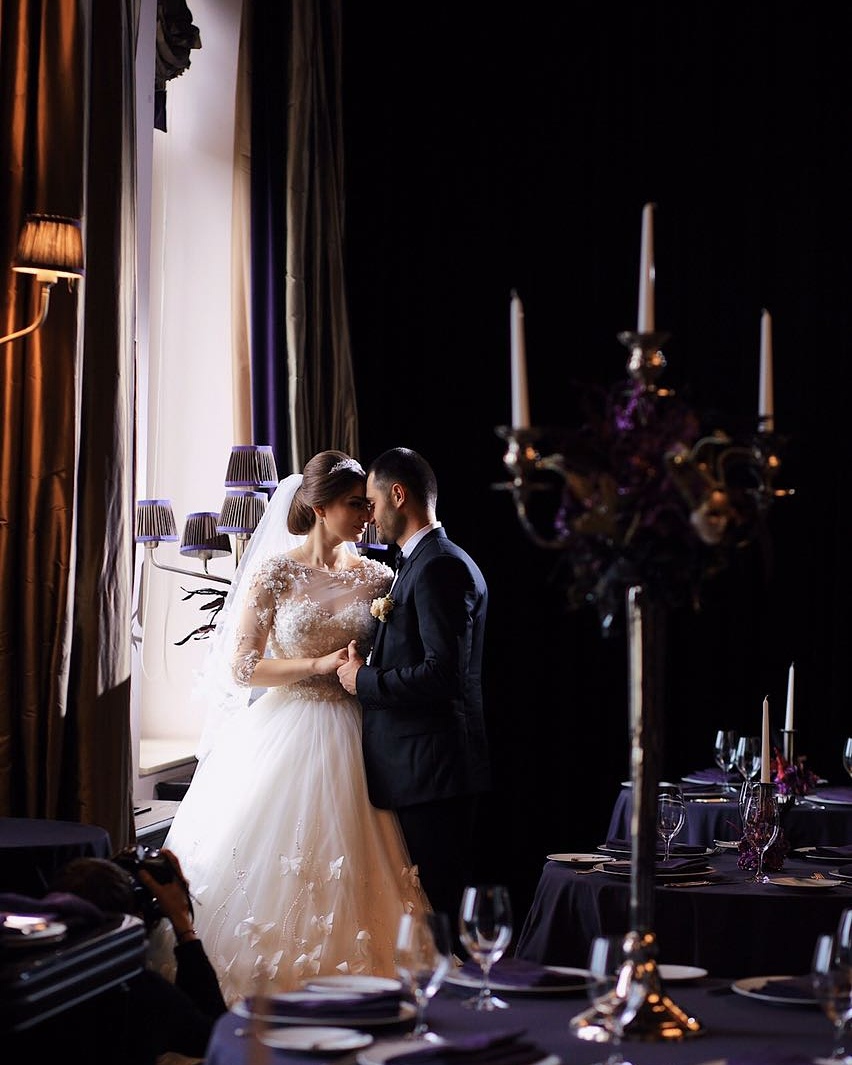 Есть такие свадебные фото, слова к которым будут лишними... Можно долго смотреть, любоваться и даже услышать то, о чем молчат двое.
✨ Фото Влад Саркисов http://vk.com/vlad_sarkisov
✨Организатор и ведущая свадебной Церемонии Наталия Третьякова